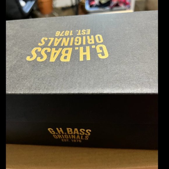 G.H. Bass & Co. White Floral Cutout Loafers - Picture 4 of 10